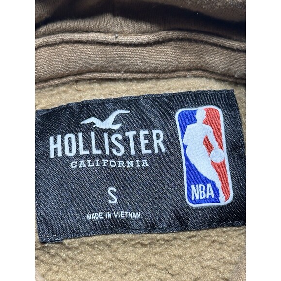 Hollister NBA Pullover Hoodie All Over Team Logos Basketball Brown Mens Small - Picture 3 of 11